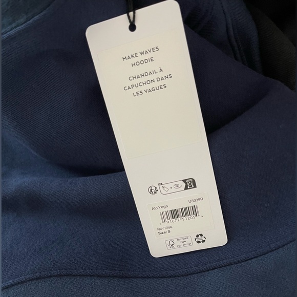 ALO YOGA Make Waves Hoodies in Navy Tonal - Picture 7 of 7